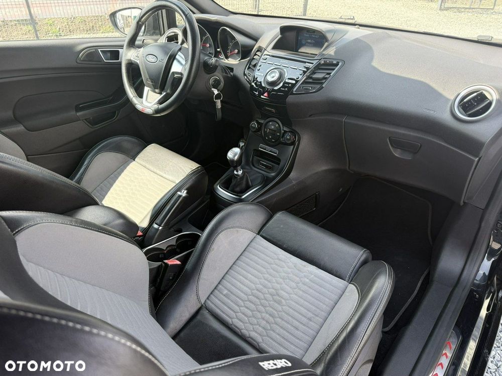 Ford Fiesta - 4