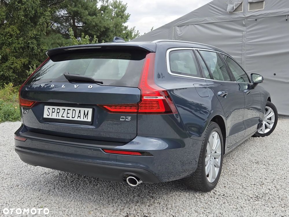 Volvo V60 D3 Momentum Pro - 40