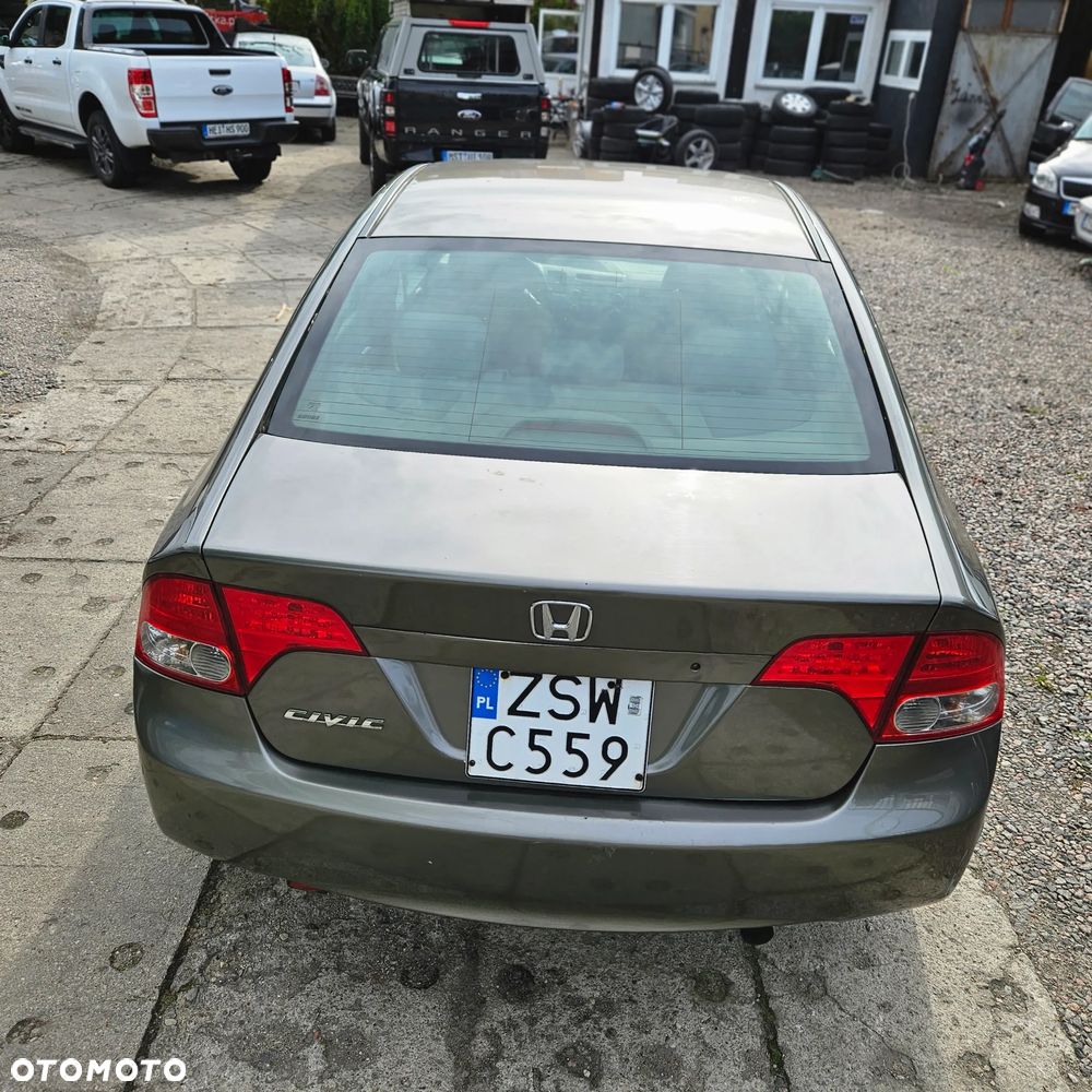 Honda Civic 1.8i-VTEC Automatik Executive - 11