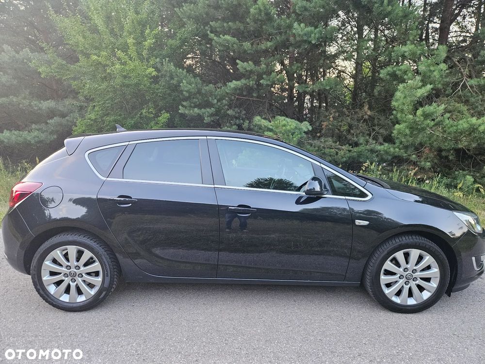 Opel Astra 2.0 CDTI Exklusiv - 16