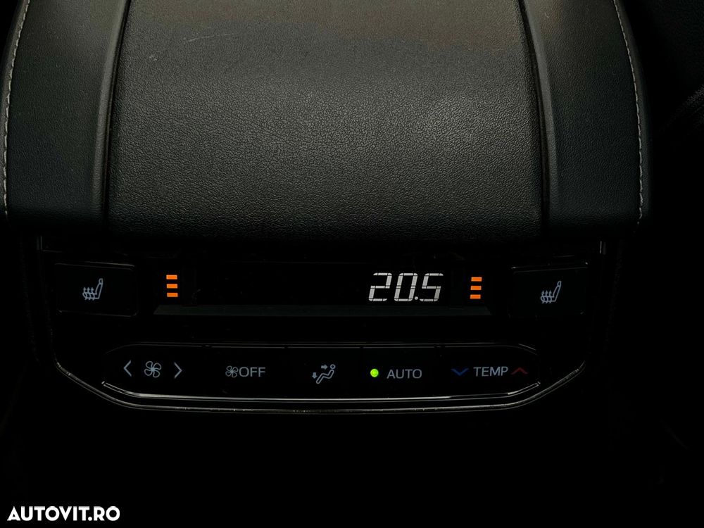 Toyota Highlander 2.5 L Dynamic Force 248CP Luxury Pearly - 29