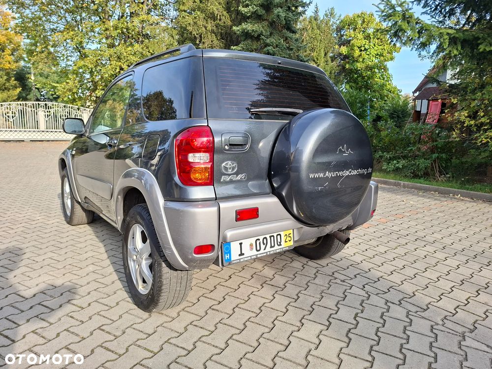 Toyota RAV4 - 9