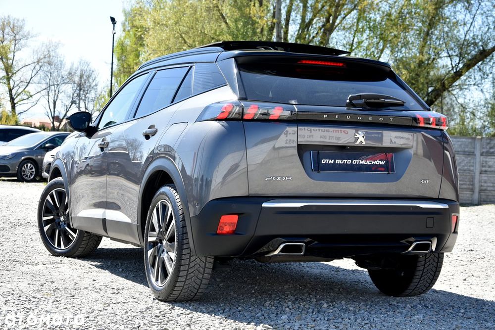 Peugeot 2008 PureTech 130 EAT8 GT - 4
