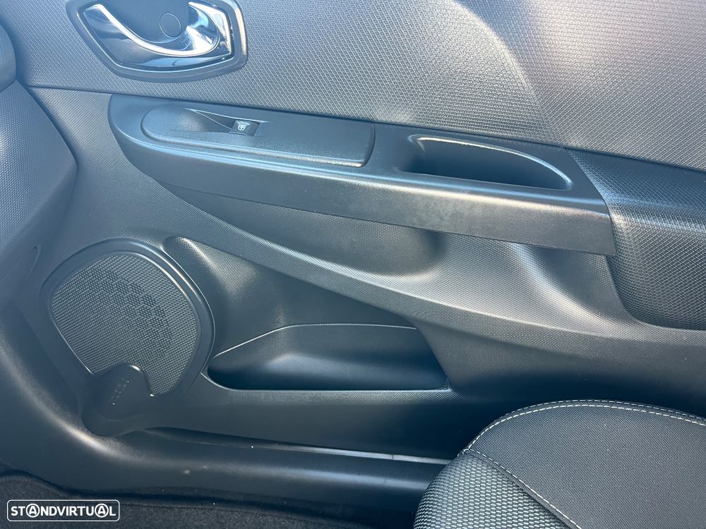Renault Clio 1.5 dCi Dynamique S 82g - 15