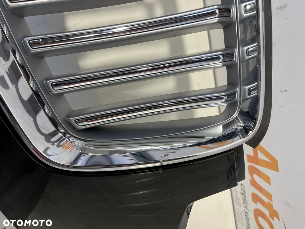 Volvo XC90 zderzak  Maskownica / Grill / Atrapa górna chłodnicy - 6