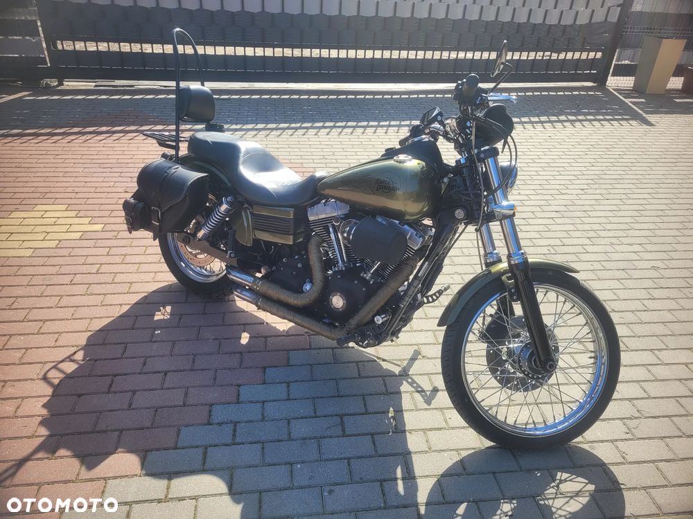 Harley-Davidson Dyna Street Bob - 4