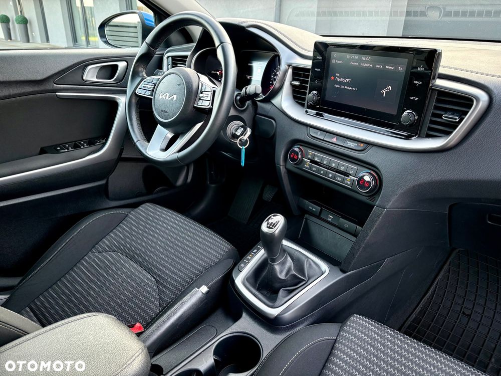 Kia Ceed 1.5 T-GDI M - 20