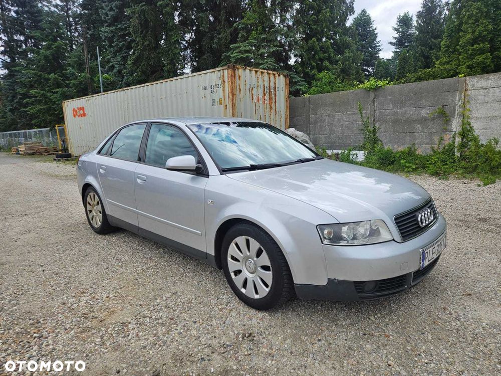 Audi A4 Limousine - 2