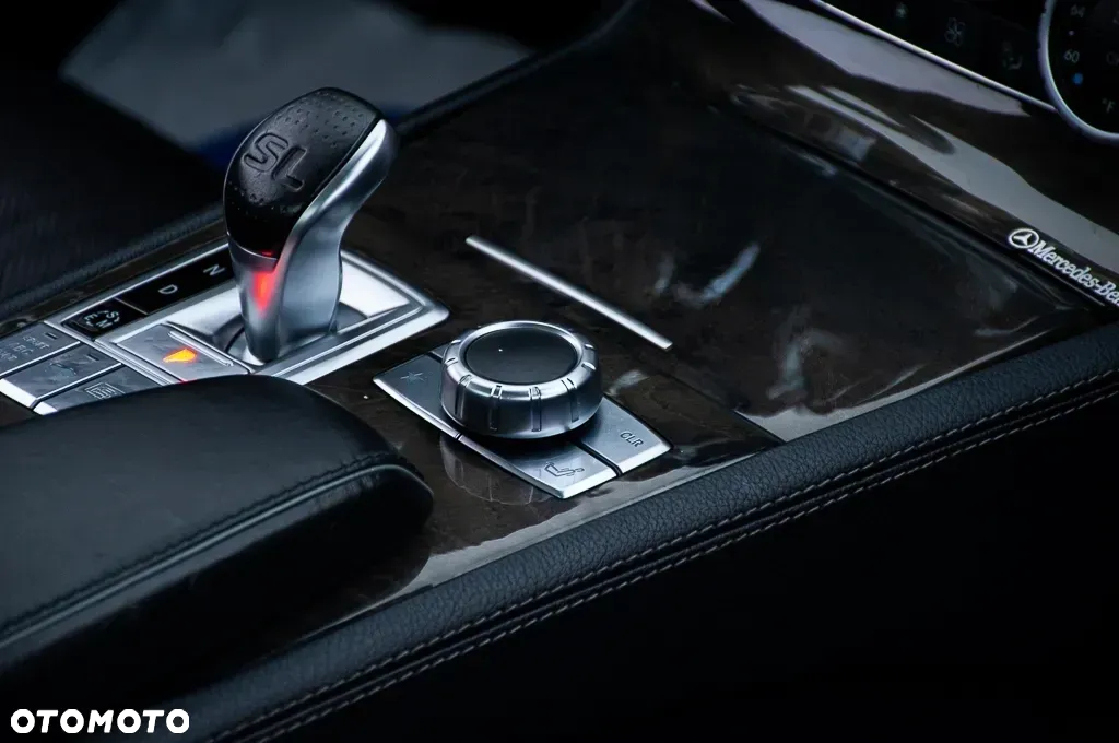 Mercedes-Benz SL - 19