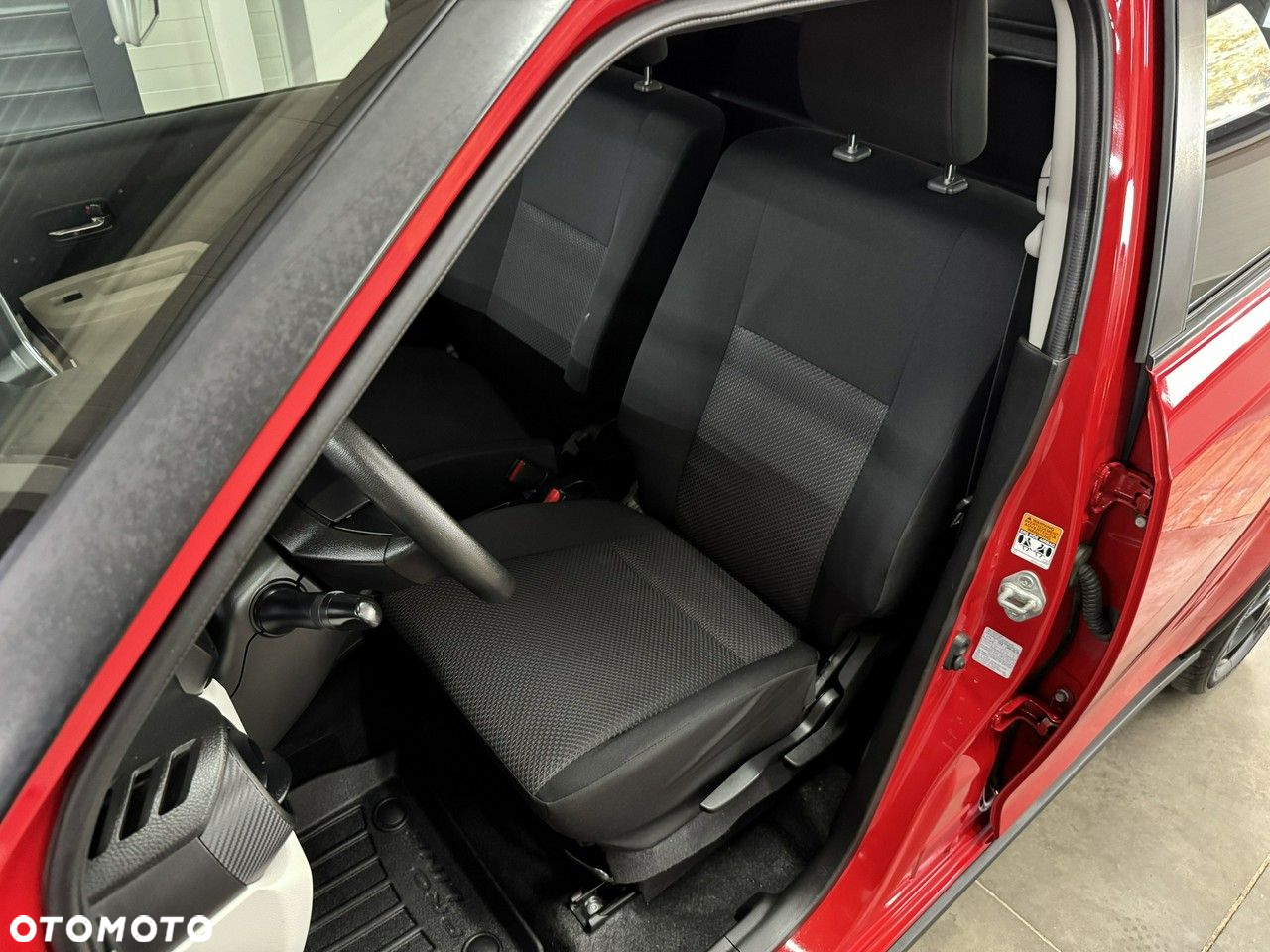 Suzuki Ignis - 10