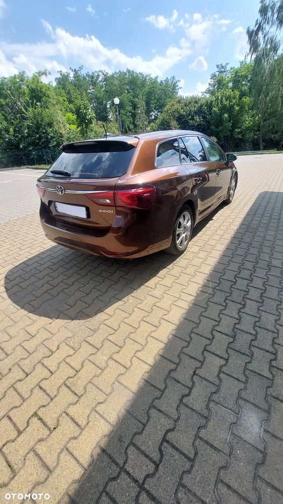 Toyota Avensis 2.0 D-4D Prestige - 3