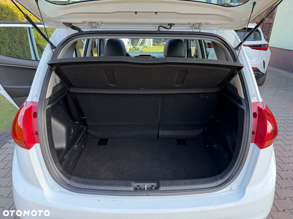 Kia Venga 1.4 CVVT Titanium Collection - 25