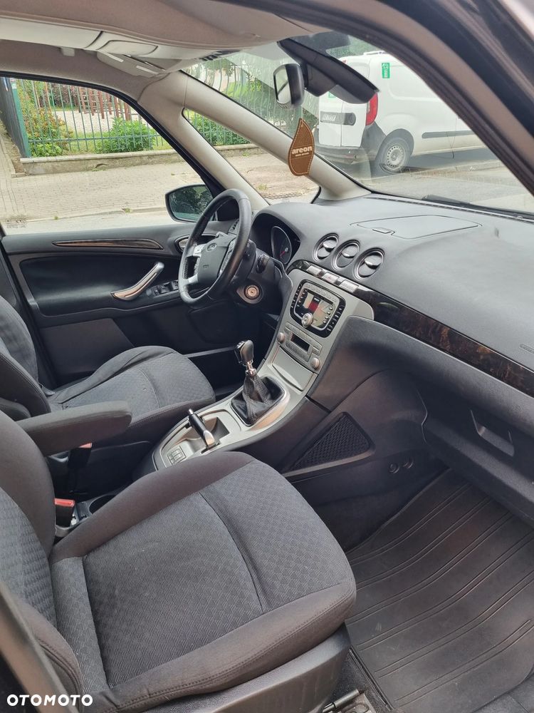 Ford Galaxy 2.0 TDCi Ghia - 8