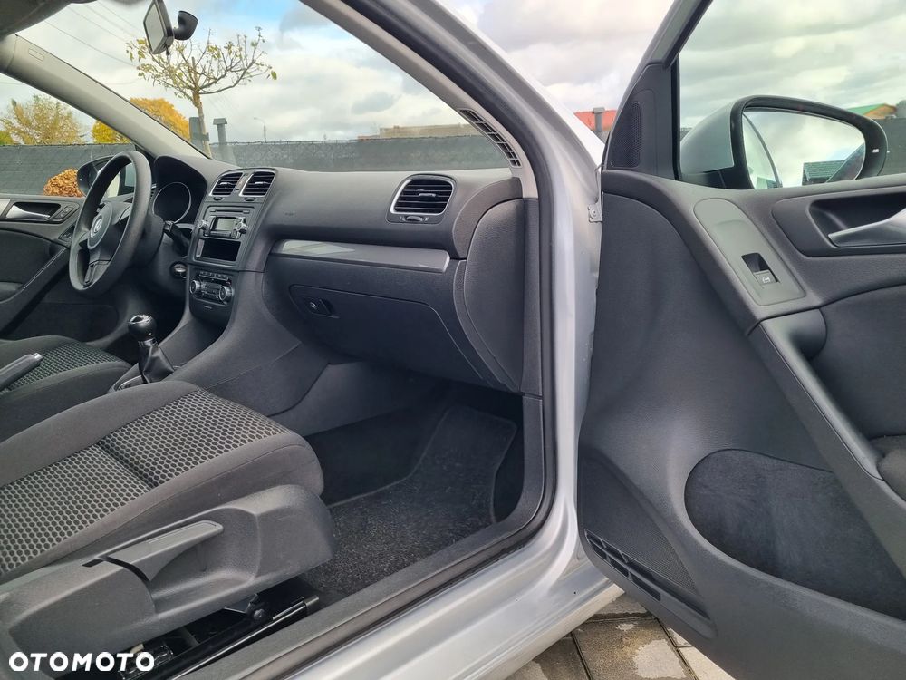 Volkswagen Golf 1.4 Comfortline - 36