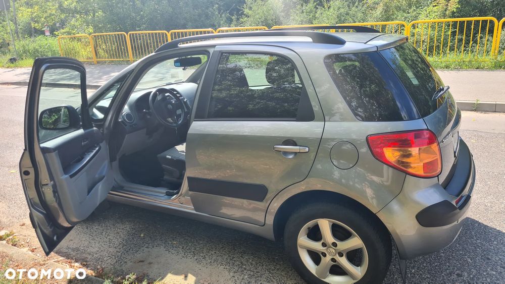 Suzuki SX4 - 1