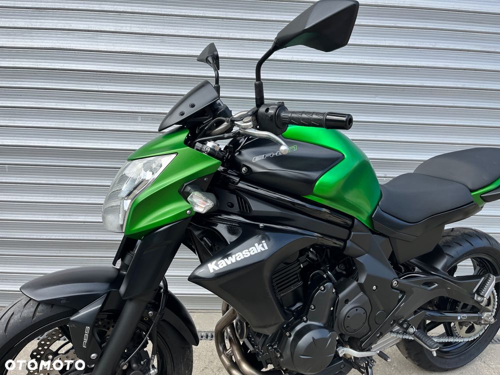 Kawasaki ER - 27