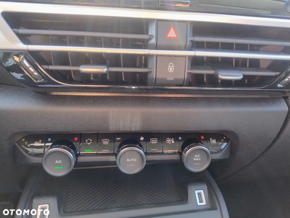 Citroën C4 1.2 mHEV Collection eDCT6 - 16