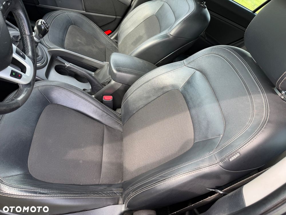 Kia Sportage - 10