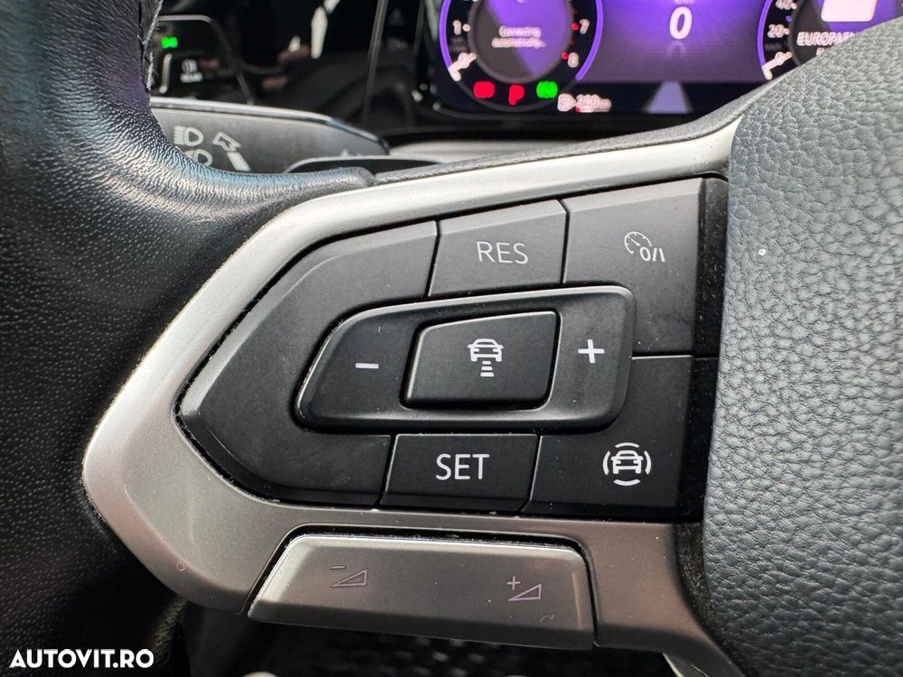 Volkswagen Golf 1.5 eTSI MHEV 150CP DSG Life - 16