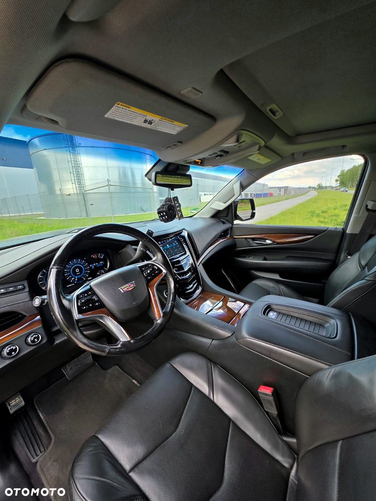 Cadillac Escalade ESV 6.2 V8 AWD AT Premium - 14