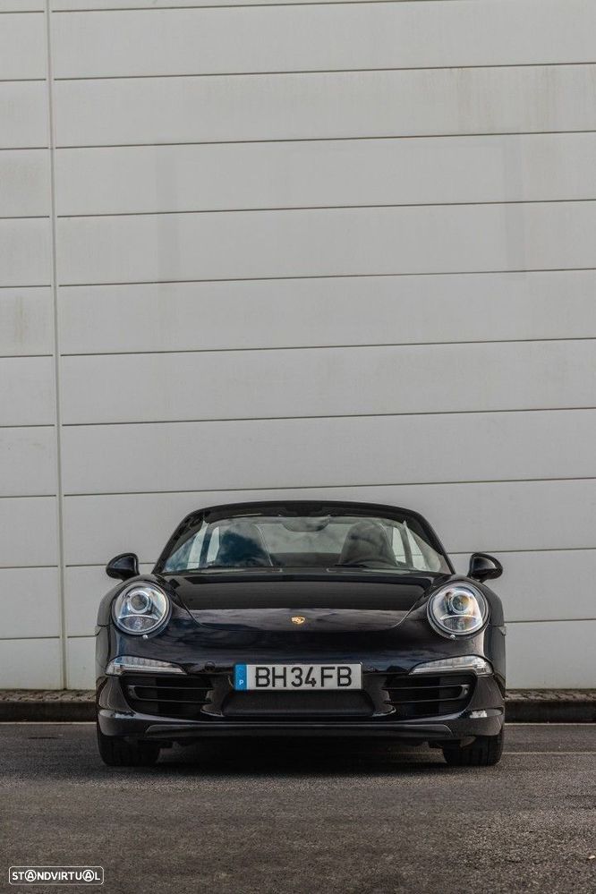 Porsche 911 (991) Carrera 4 Cabriolet PDK Black Edition - 6
