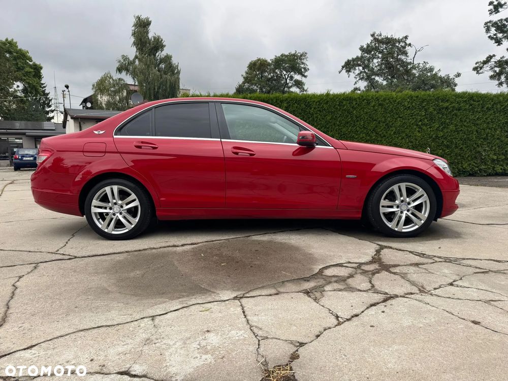 Mercedes-Benz Klasa C 180 T CGI Automatik BlueEFFICIENCY - 8