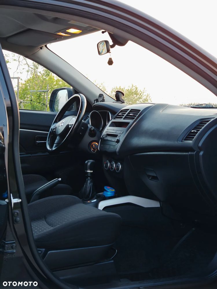 Mitsubishi ASX 1.8 DID Invite 4WD AS&G - 11