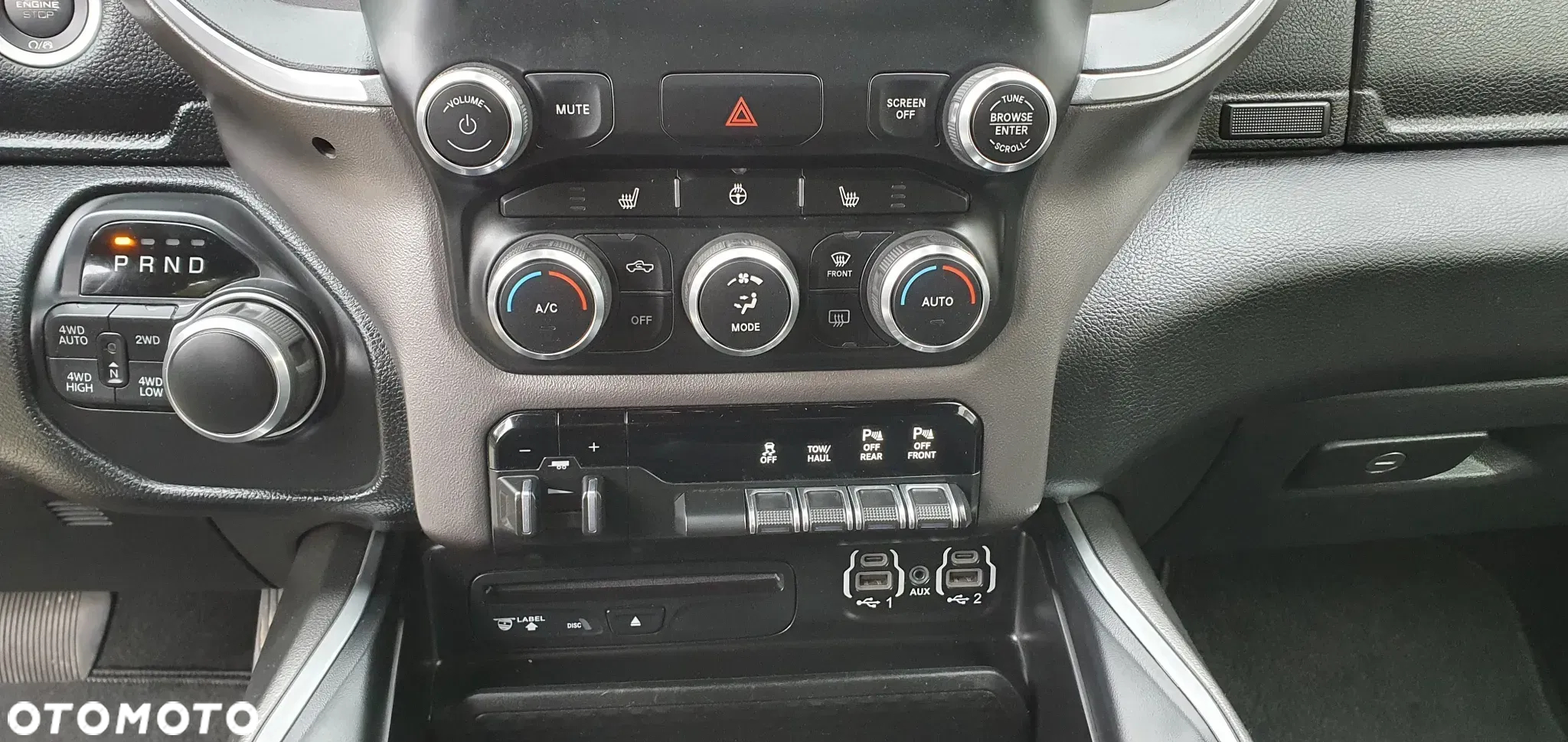 Dodge RAM 1500 5.7 4x4 - 17
