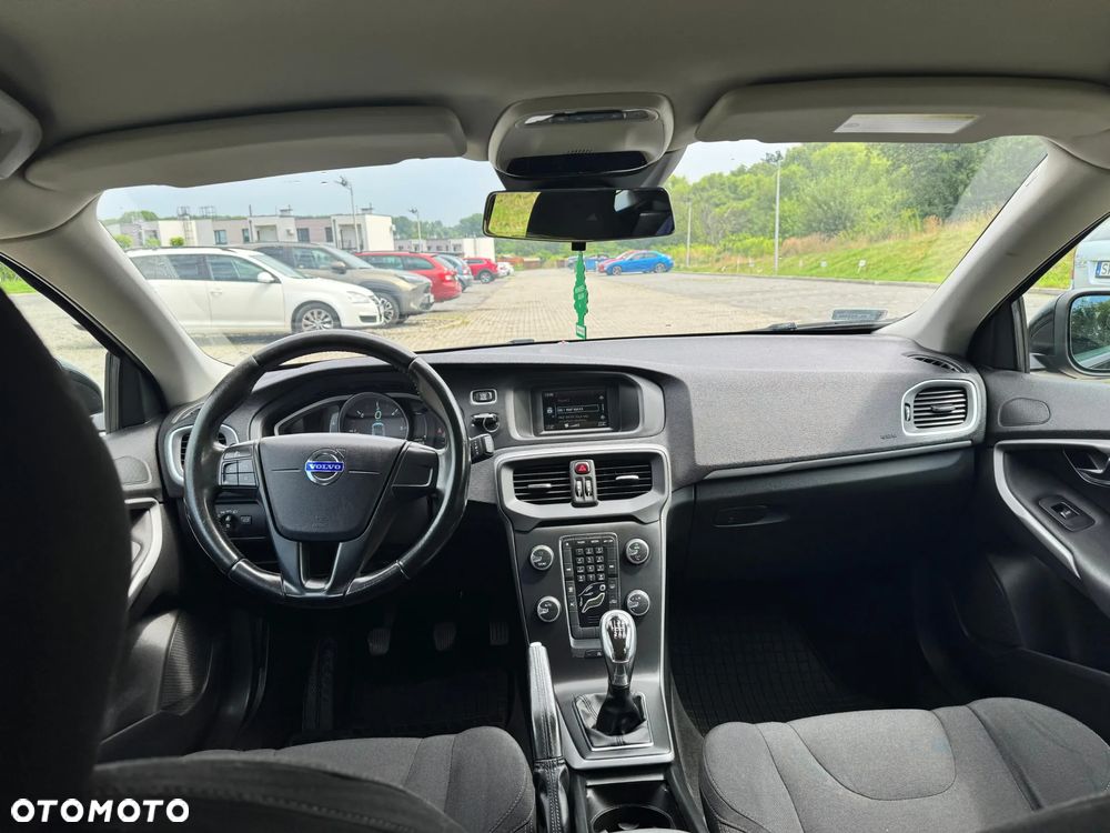 Volvo V40 D2 Kinetic - 6