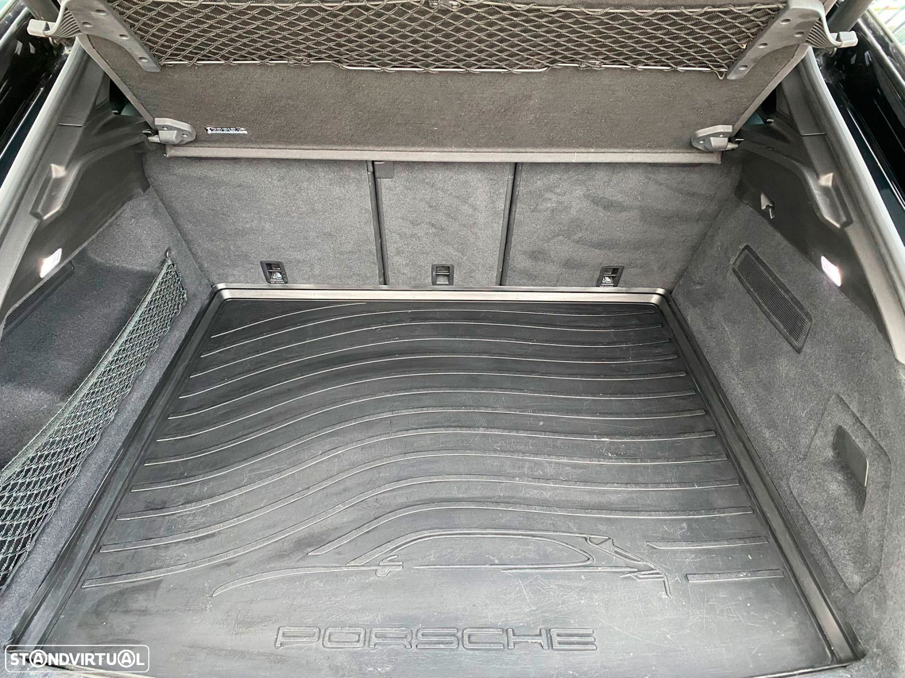 Porsche Cayenne Coupé Platinum Edition - 22