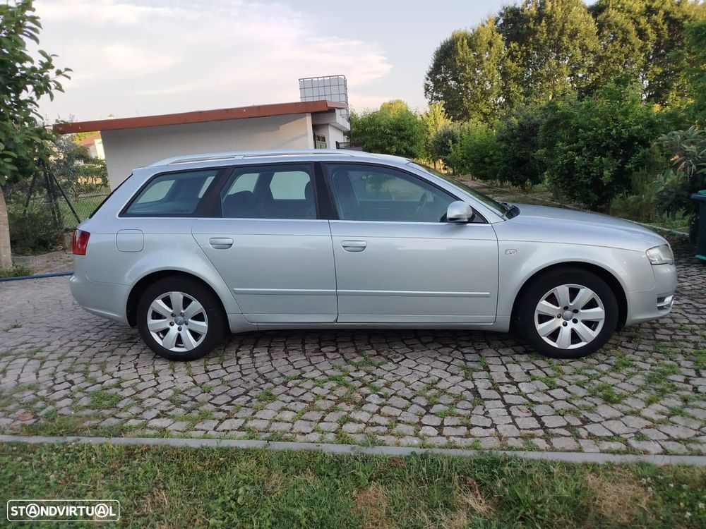 Audi A4 Avant 2.0 TDI Advance - 5