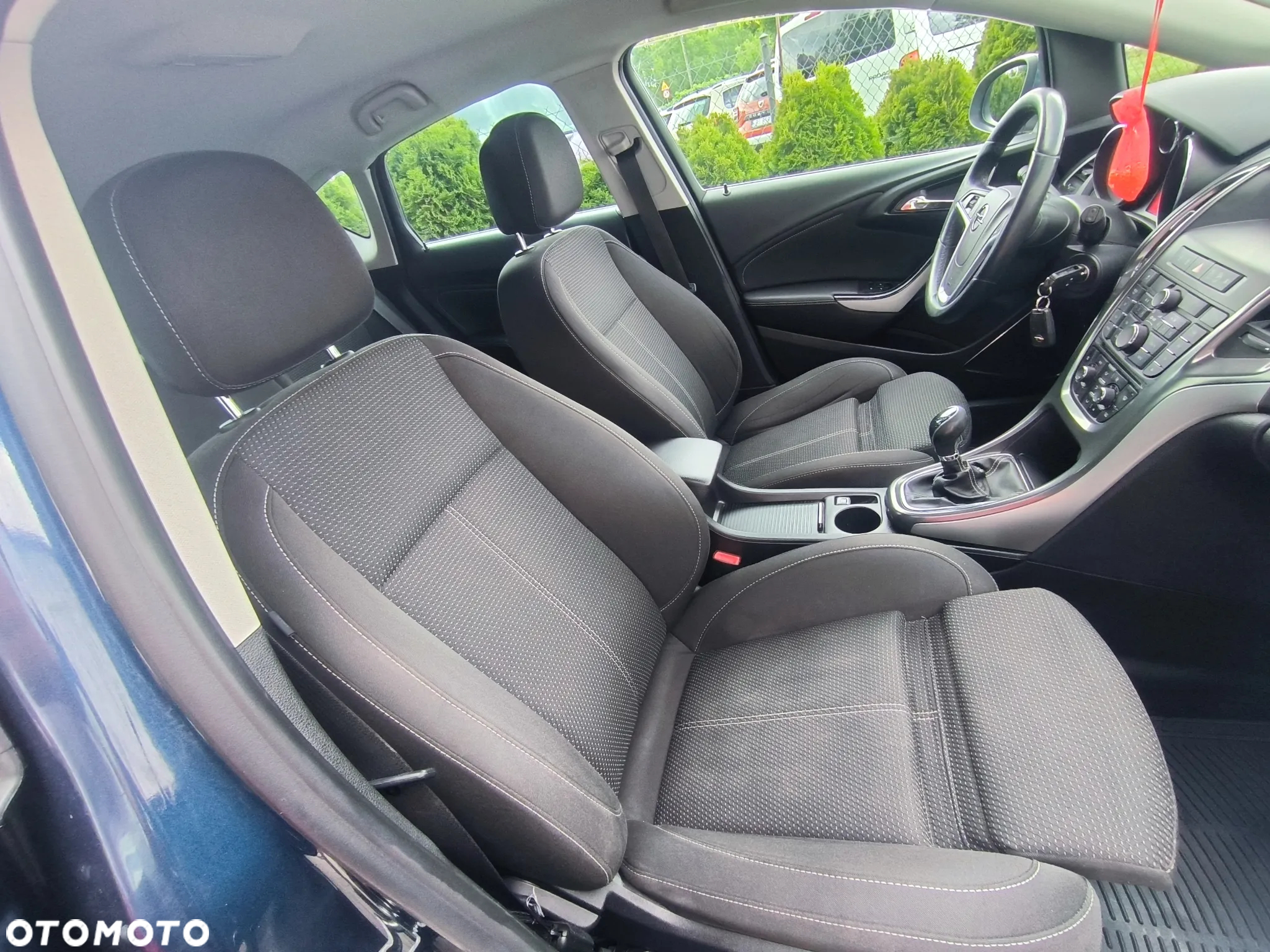 Opel Astra 1.4 Turbo Cosmo - 10