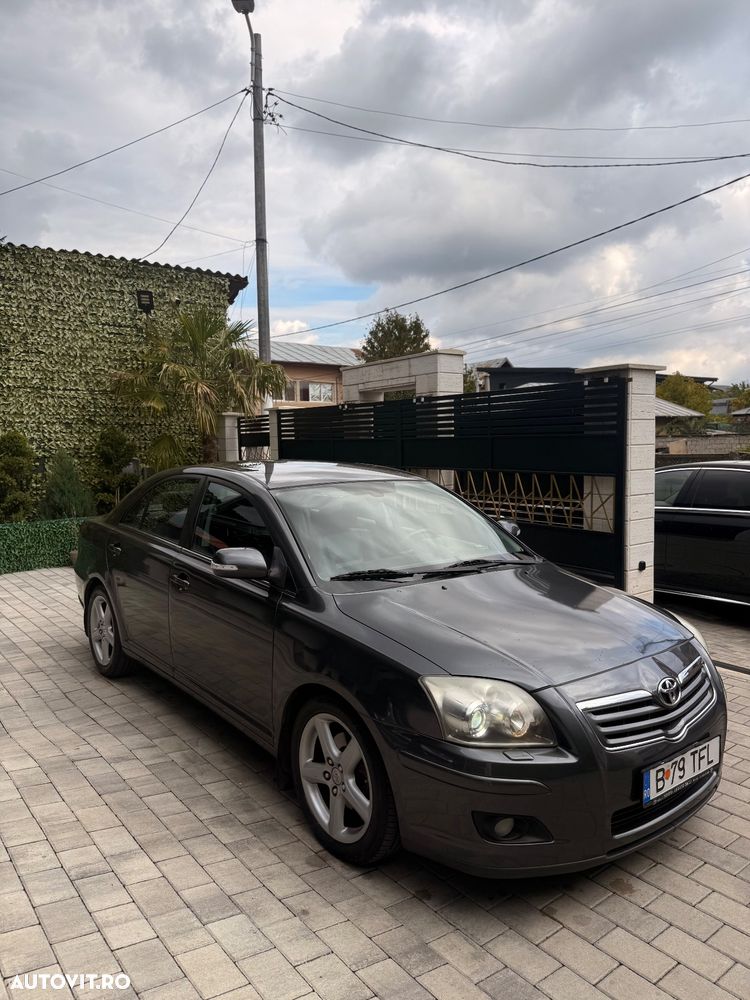 Toyota Avensis 2.2 D-4D Station Wagon Business - 3