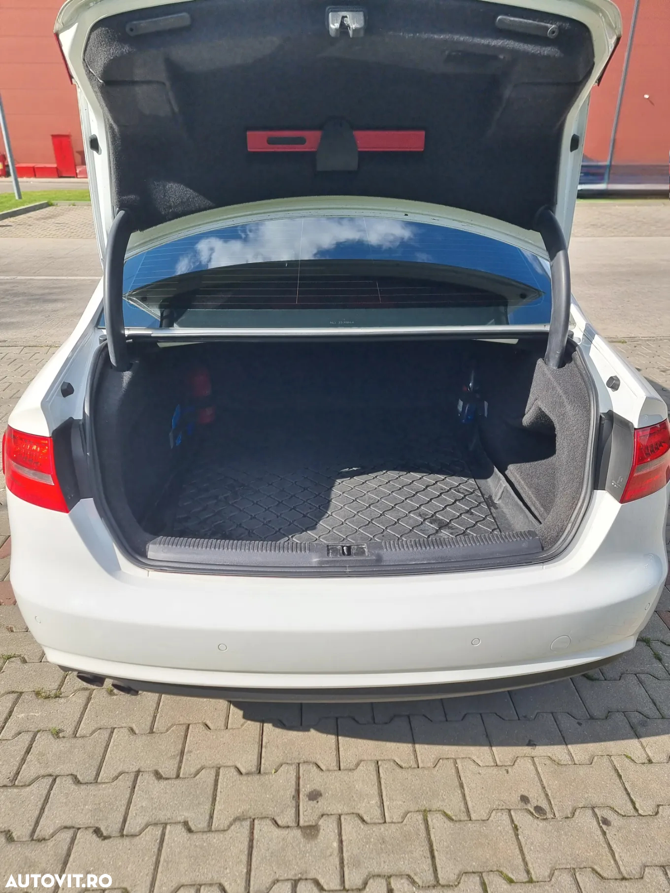 Audi A4 2.0 TDI B8 - 9