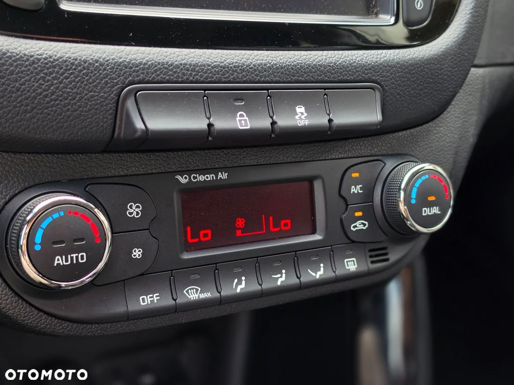 Kia Ceed - 29