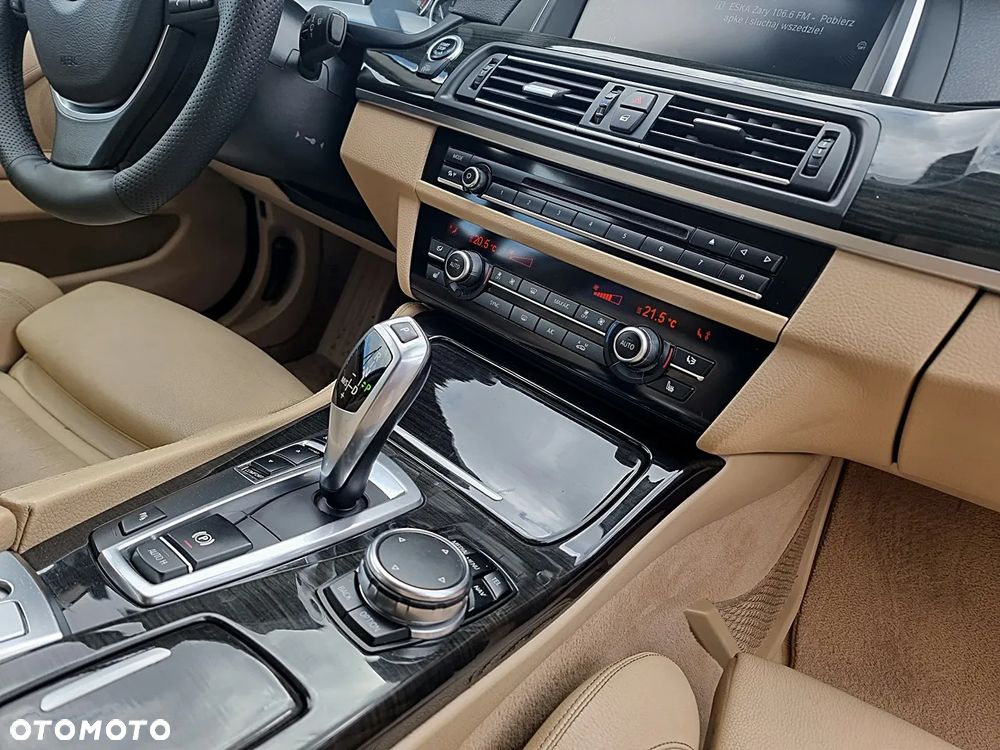 BMW Seria 5 520d Luxury Line sport - 22