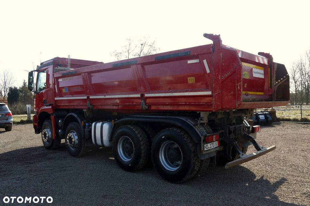 Mercedes-Benz AROCS - 4