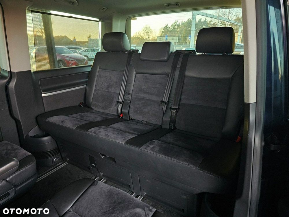 Volkswagen Multivan - 28