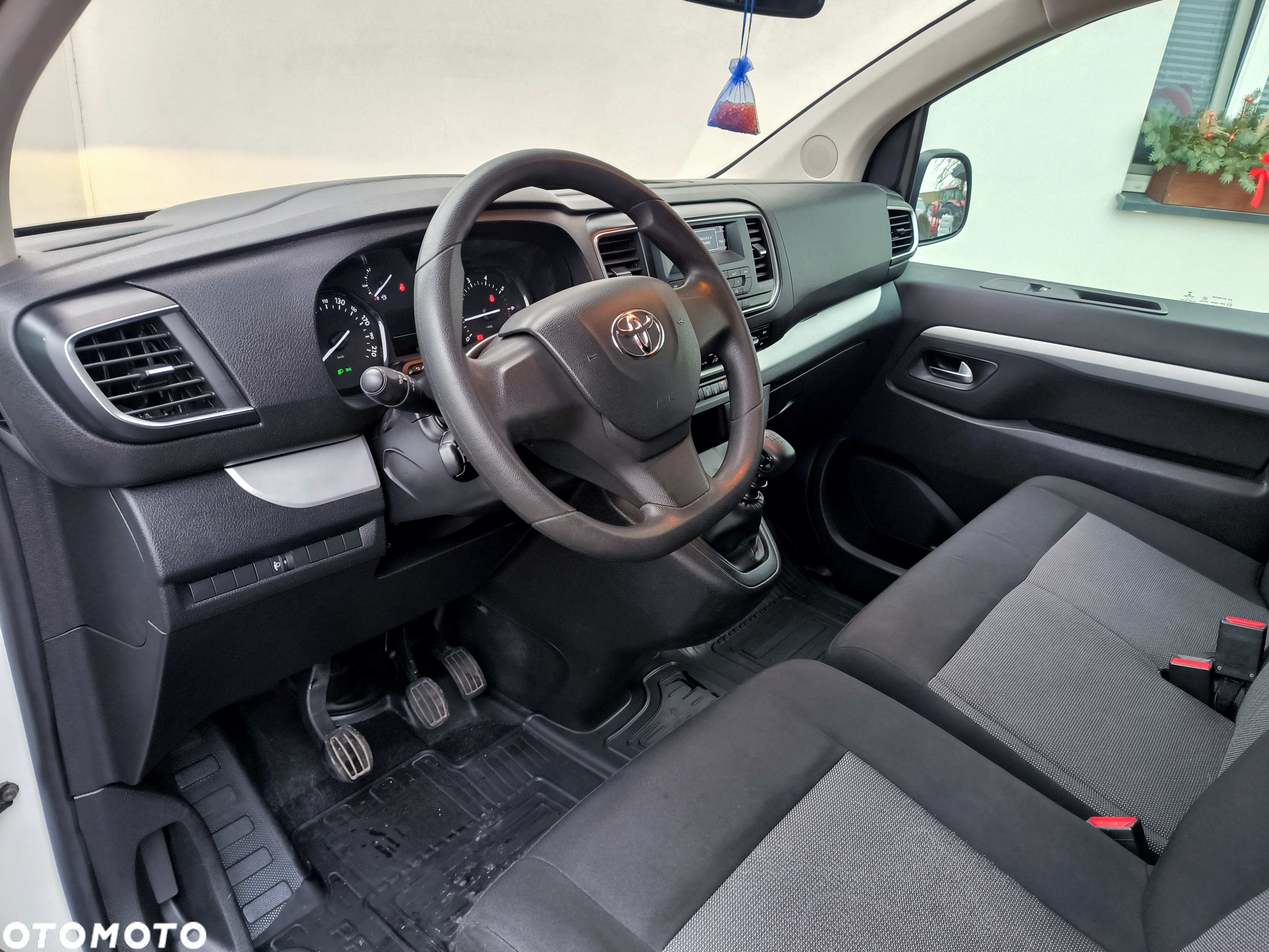 Toyota ProAce 2,0-l-D-4D L2 (9-Si.) Comfort - 7