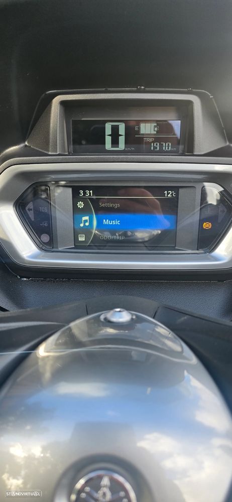 Yamaha X-Max Tech max - 7