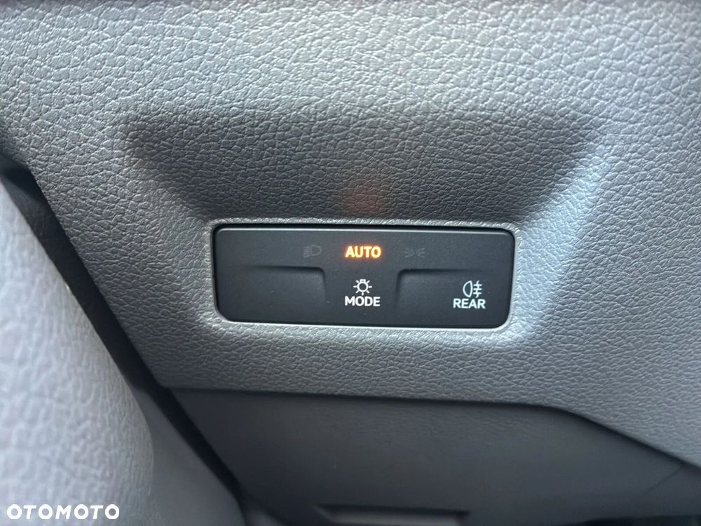 Volkswagen Crafter 35 Furgon, 2.0 TDI 177KM, Wysoki dach, r. o. 3640 - 37