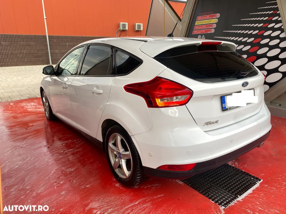 Ford Focus - 14