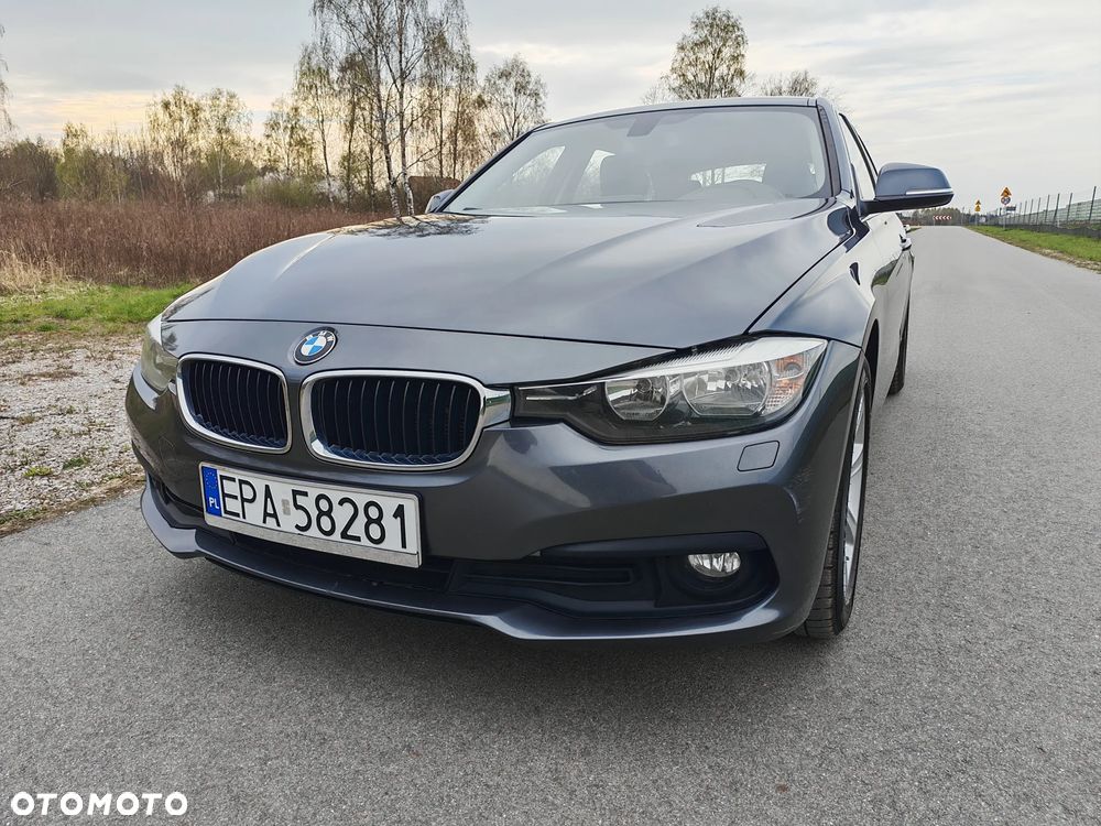 BMW Seria 3 320d - 4