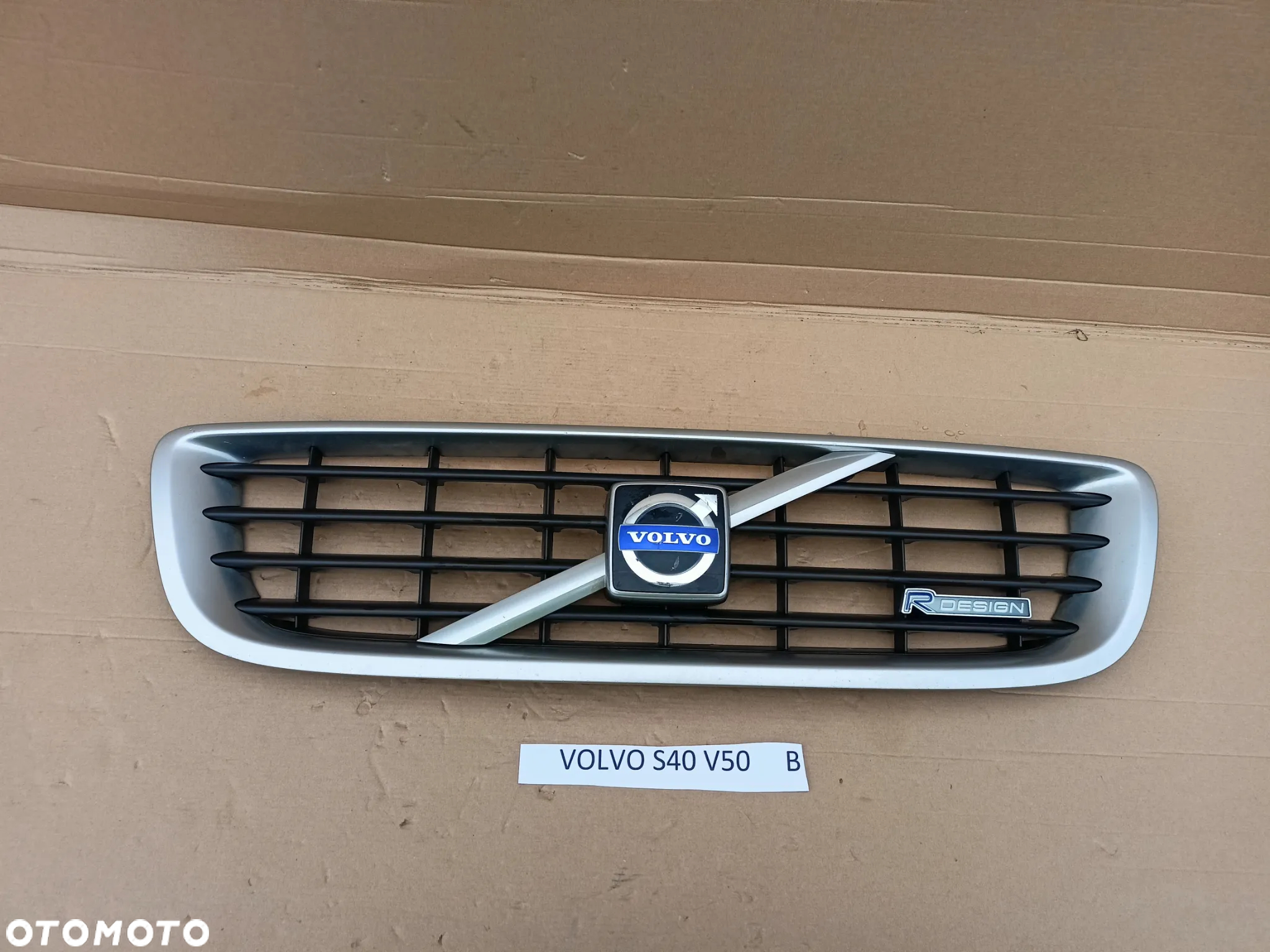 Grill Atrapa Volvo S40 V50 07-12 R-design grill atrapa oryginał - 9