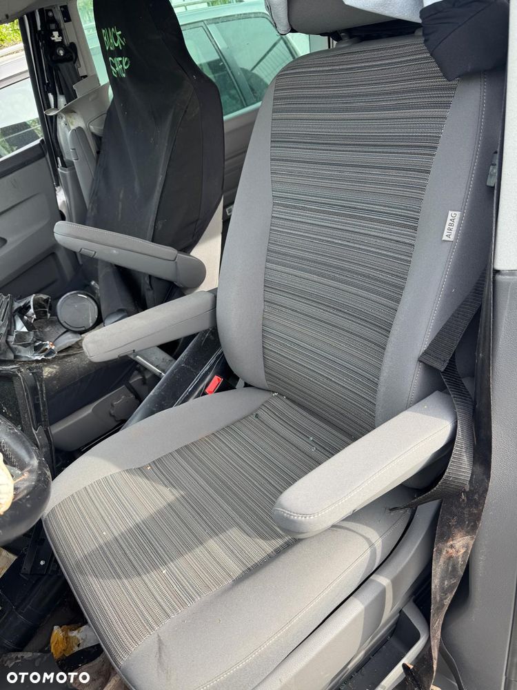 Volkswagen California - 11
