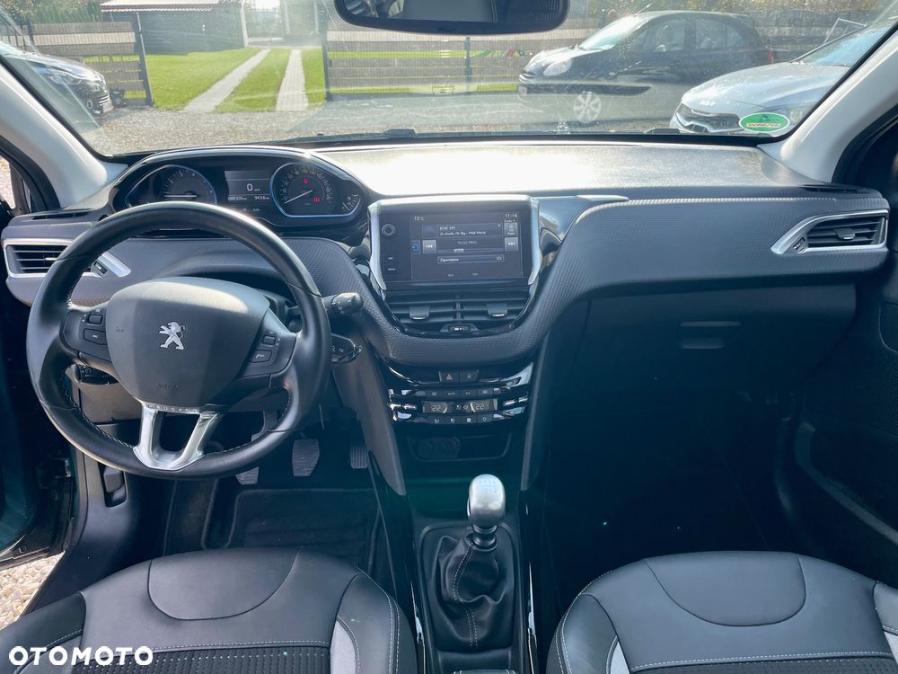 Peugeot 2008 PureTech 130 GPF Stop&Start Allure - 17