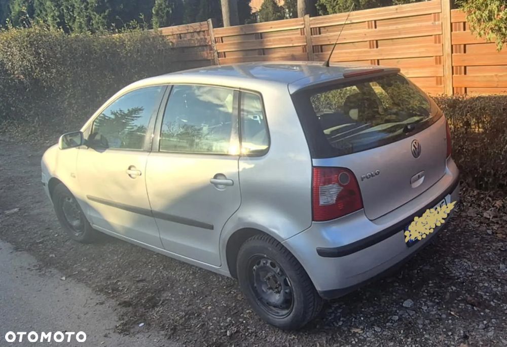 Volkswagen Polo 1.4 16V Basis - 4