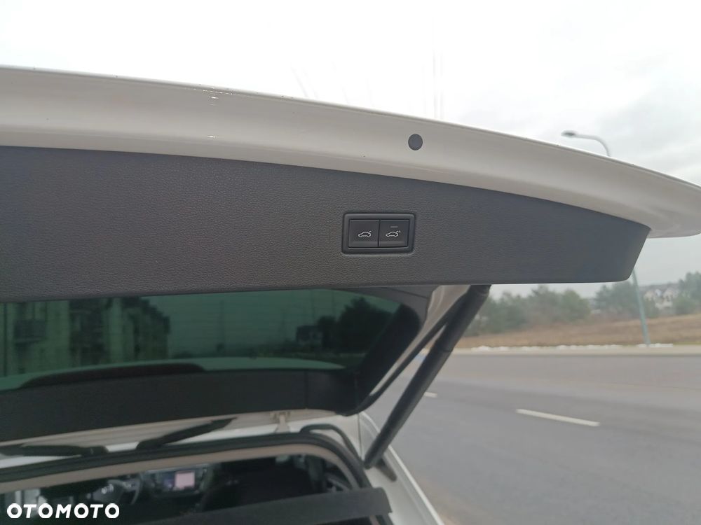 Volkswagen Tiguan 2.0 TDI SCR (BlueMotion Technology) DSG Highline - 9