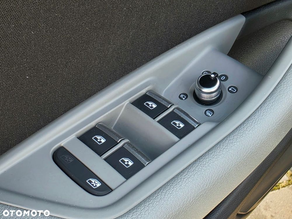 Audi A4 Avant 2.0 TDI ultra - 20
