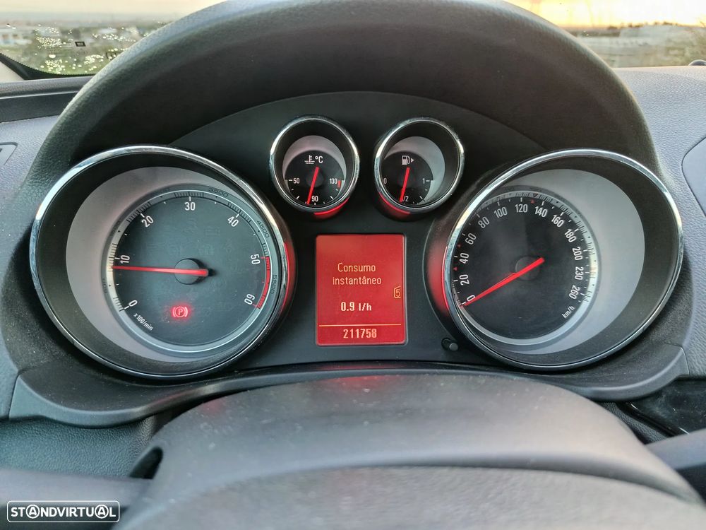 Opel Insignia 2.0 CDTi Executive S/S - 10